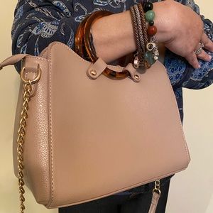Nude hand bag